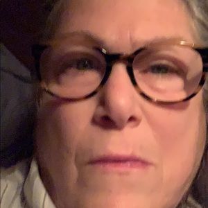 Meet your Posher, Deborah